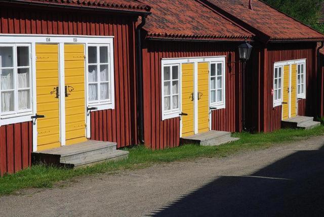 Lovanger Kyrkstad Bagian luar foto