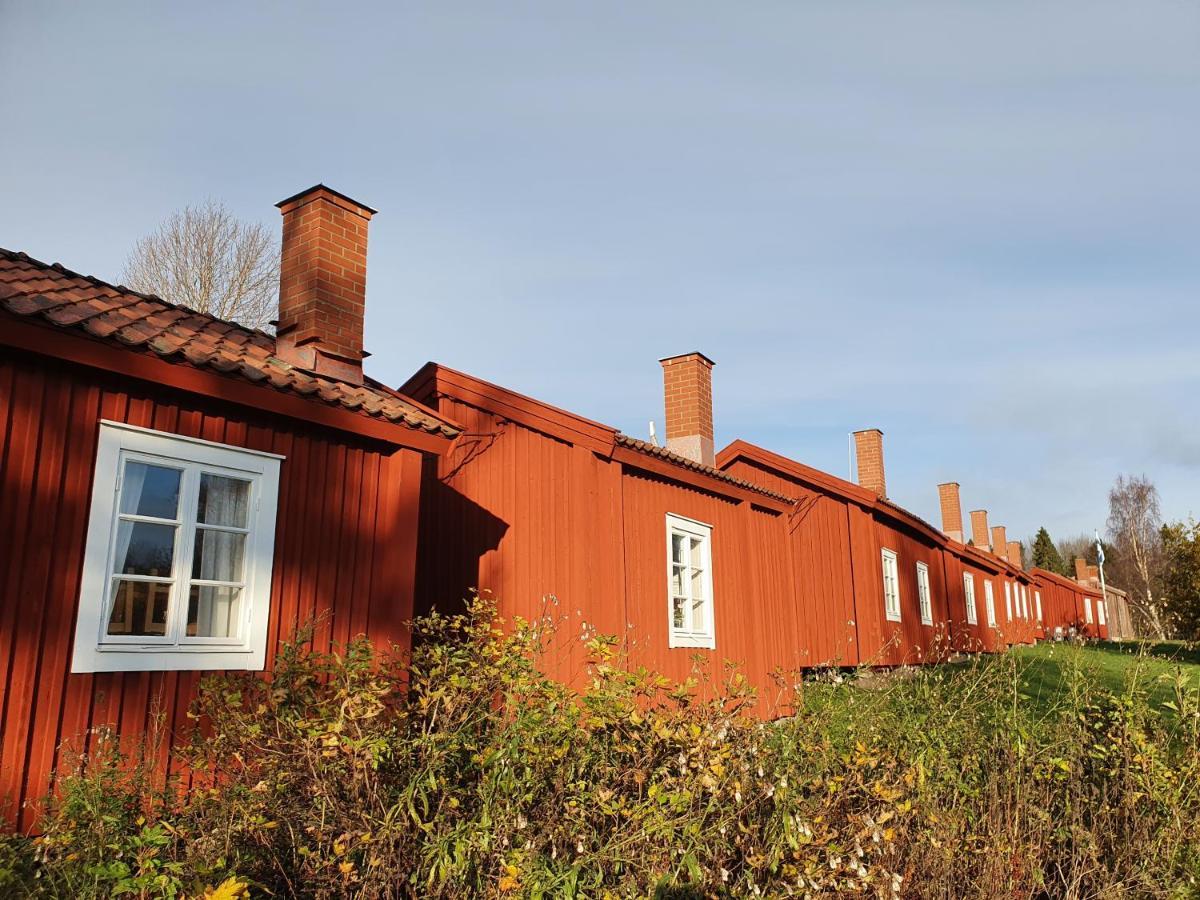 Lovanger Kyrkstad Bagian luar foto