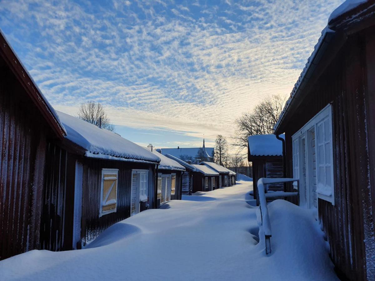 Lovanger Kyrkstad Bagian luar foto