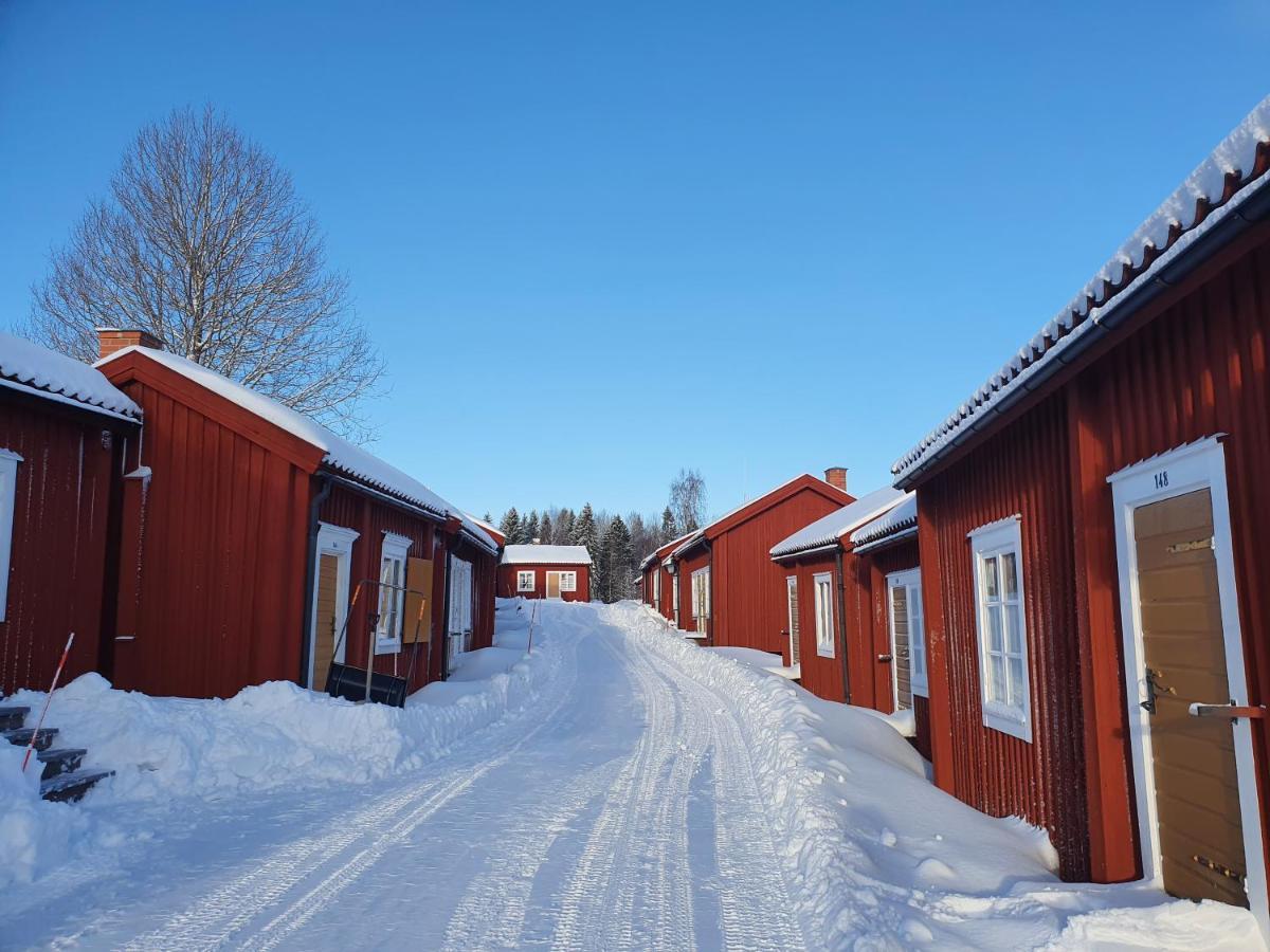 Lovanger Kyrkstad Bagian luar foto