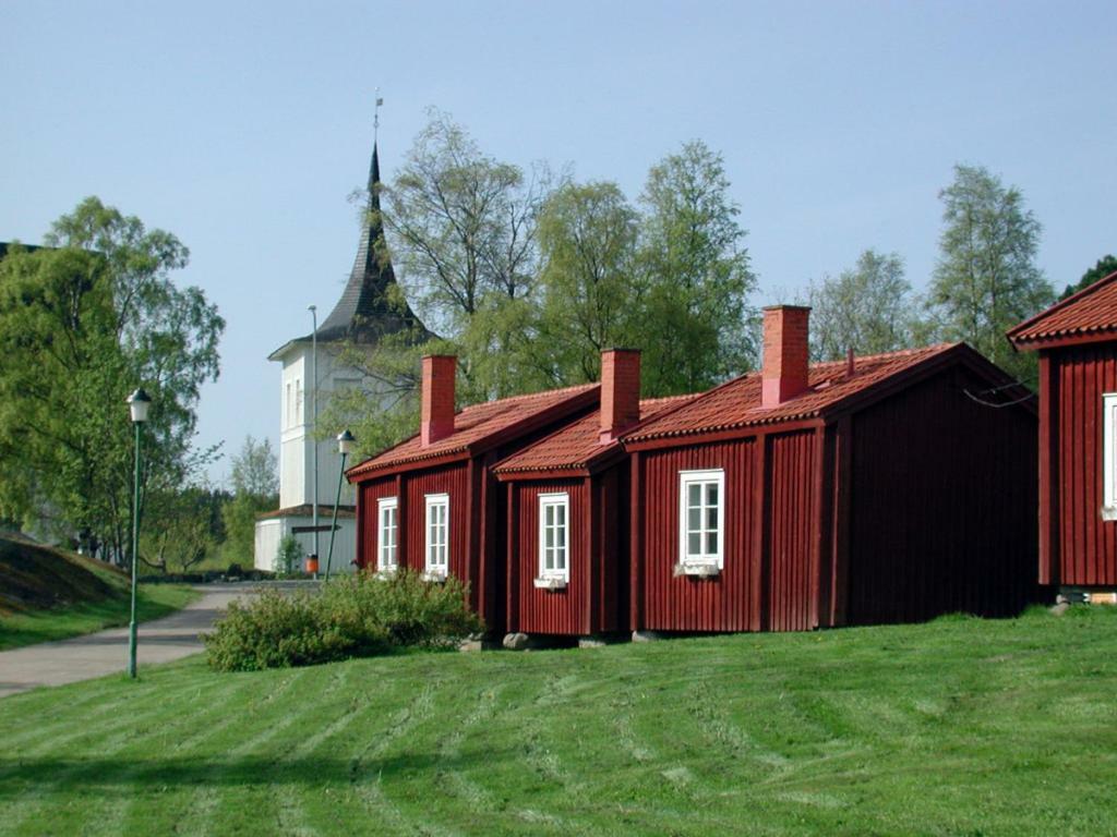 Lovanger Kyrkstad Bagian luar foto